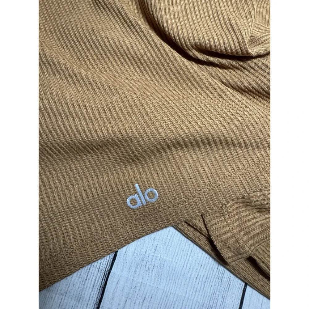 Alo Yoga Ribbed Cropped Whisper Cardigan Tan Camel Women’s size S